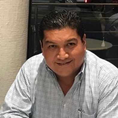 Licenciado en Derecho. Analista de la política. Constructor de ideas. A veces me prestan un micro 🎤 y lo digo. Veracruz - México 🇲🇽