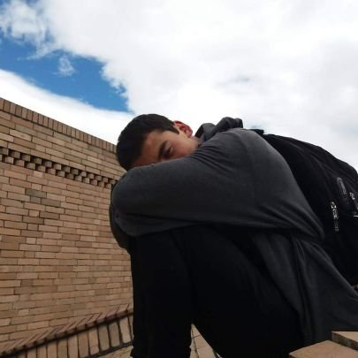 HansFucker's profile picture. «He dejado de esperarlo todo, y aún así, llegan las cartas y los días por debajo de la puerta»