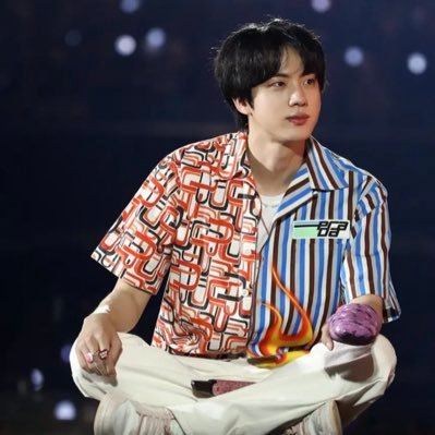 oFiAXnLNB2TmbMb's profile picture. BTS応援中