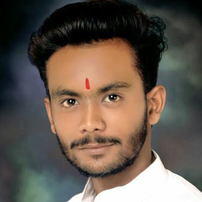 खामोशियां ही बेहतर हैं,
शब्दों से लोग नाराज़ बहुत हुआ करते हैं।