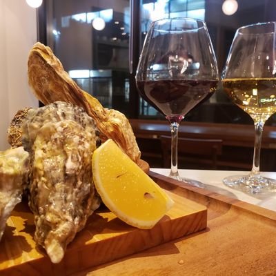 おしゃれすぎるカフェを間借りした原価牡蠣酒場 BRIDGE OYSTER。2022年5月中旬リニューアルオープン!instagram→https://t.co/nlnJzReIfg
牡蠣|生牡蠣|オイスターバー|板橋|大山