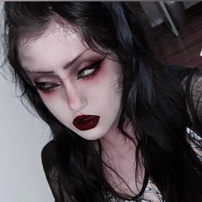 vampyre • don’t make it weird • send a generous tip to get accepted