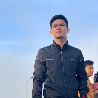 C4RLITO10's profile picture. 35