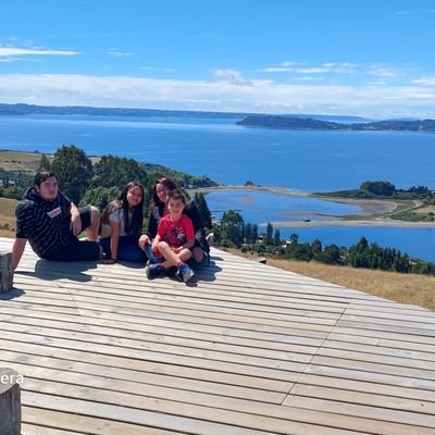 amo a mi familia❤️❤️
cosinero hotel esmeralda castro