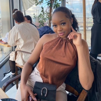 AlexAdepojux's profile picture. Find out about apprenticeships in detail on my channel : 

https://t.co/LqMze2o0Jd      📚