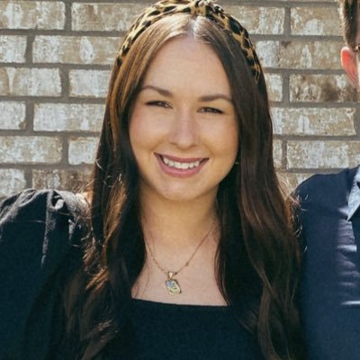 MrsBigelowThird's profile picture. 3rd Grade  📒🍎