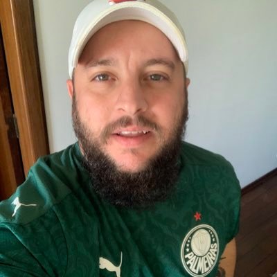 Sou Palmeirense, barbeiro e admirador de boas políticas!