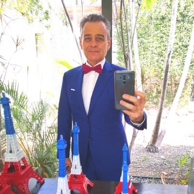 Ambassadeur de France en Jamaïque. 
French ambassador in Jamaica
法国住牙买加大使
Mes tweet, RT et like n'engagent que moi. My tweets, RT and Like are my own.