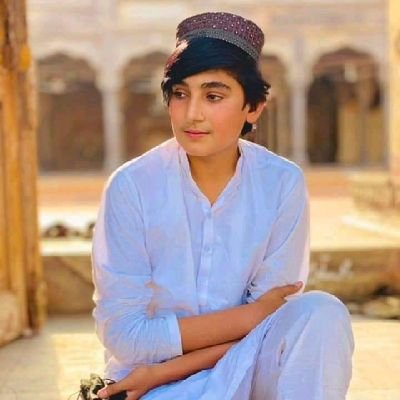 malick_younas's profile picture. Busy 😜