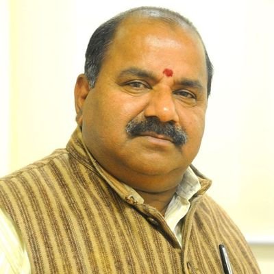 Journalist,BJP leader,Former RSS Pracharak for 16 yrs before BJP.Travelled & lived almost all states of India.Adventurous life among tribal brothern for 8 yrs.