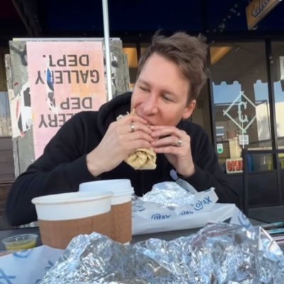DalBologknees Profile Picture