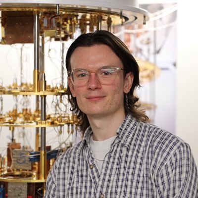 Researching quantum computing and many-body physics - PhD @UCLQuantum; outreach @Orbyts1; seminars @ https://t.co/FbQa3Wta4A (he/him)