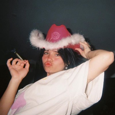 jamieest57's profile picture. live laugh luv xoxo