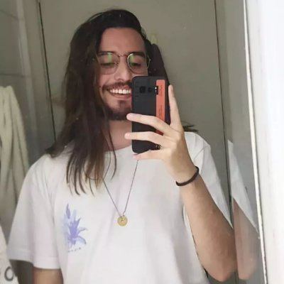 Simplesmente Gabriel Bonitao maior mono yone, leio alguns manga estranhos e é isso
:D