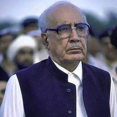 _Minhaj_Khan's profile picture. 