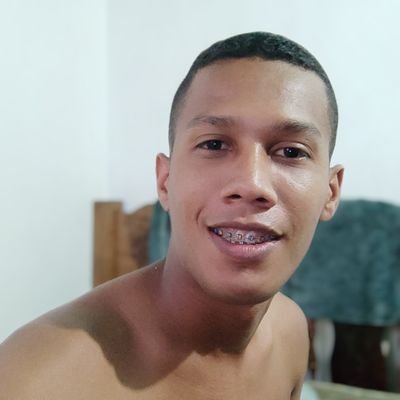 Wilfreedutreraa's profile picture. Amar es la cura para todo lo malo...