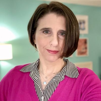 Educator, librarian, techie, mom, BTS Army, A.C.E Choice, Black Rose. Tweets may be library/nerdy stuff, political stuff, OR Kpop stuff🤷🏻♀️ she/her