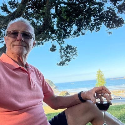 GarageApartme13's profile picture. Runner