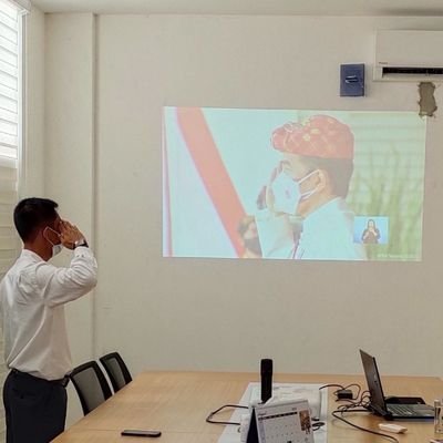 ekoprasetiyowae's profile picture. Lahir 18 Agustus 1987,pend trakhr Geografi Pengamat & Membangun Bangsa Indonesia
pekerjaan merupakan hoby yang sangat menyenangkan