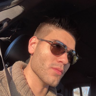 bhhall_'s profile picture. 