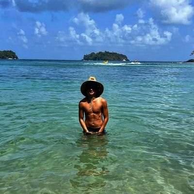 ErnestoJaviier's profile picture. I♥ Futbool⚽
#FinoAllaFine