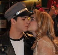 I love Lua and Arthur s2  
Since: 05/08/2011
Madrinhas : @LuaB_World e @LuaBlanco_6