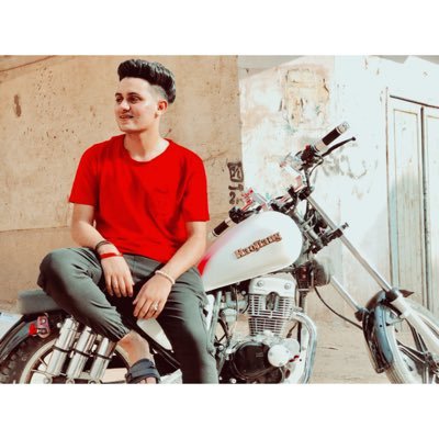 MOMA18802740's profile picture. إبن صالح سليم🔥🦅٧٤شهيد لن ننساكم💔 😎🤙 MoM🔥 الحب راح زماانو والاهلي خد مكانو🦅♥️