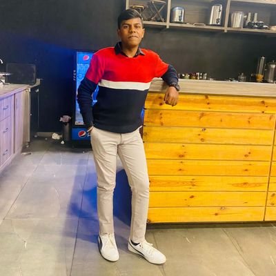 rishiisright1's profile picture. Bibliophile 📚 | Writer🖋️🖋️ | 🐈 Aspirant
शायर🌹
Pushin' 🅿️