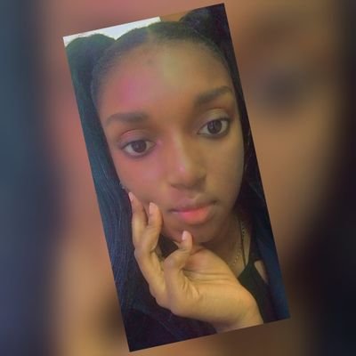 I love God💗,art, music 🎶and designing...
An introvert, movie lover, I enjoy political talks too💯...Taurus barbie ♉🥰..Am a physicist📚...IG @juliet_fausta