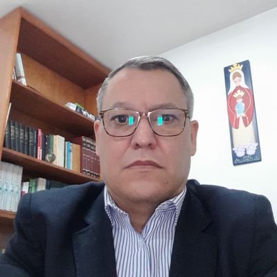 LarryCedenoc's profile picture. Abogado
Especialista Ciencias Penales  y Criminologica.