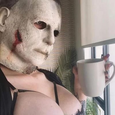 23y *NÃO RESPONDO MENOR DE IDADE*
Não sou eu na foto. Não mando áudio e nem faço call. It's not me in the photo, I don't send audio or make calls.