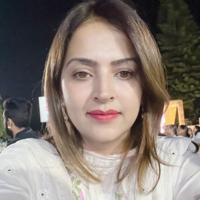 WadehraDeepika's profile picture. Meditator||Yogi||daydreamer||Spiritual||Wanderingsoul||Loves2sMilE||nAtUrELoVeR||