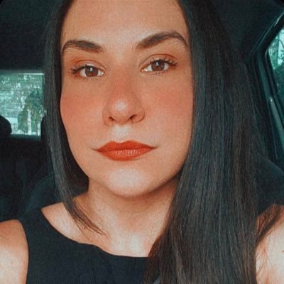 Hola, soy Laura, un explorador futurista, creé este espacio para compartir con ustedes mi pasión u obsesión límite por las finanzas descentralizadas.
