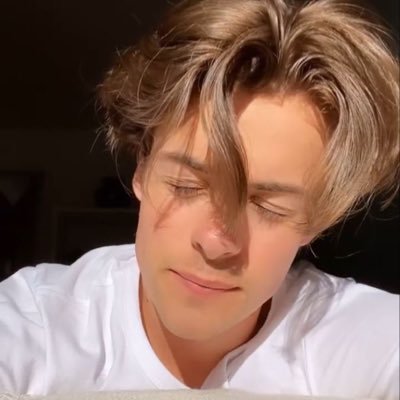 𝕥𝕣𝕖𝕒𝕥 𝕡𝕖𝕠𝕡𝕝𝕖 𝕨𝕚𝕥𝕙 𝕜𝕚𝕟𝕕𝕟𝕖𝕤𝕤 ~ @gabrysia224 ~ #onedirection #larrystylinson