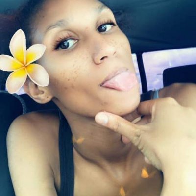 TheMaeMaefam's profile picture. 📷youtuber 
📱photographic 
💖chilling