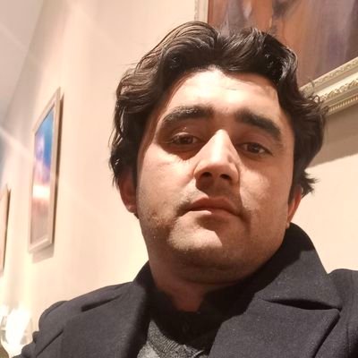 Humanparadox11's profile picture. Like Real things, original works.