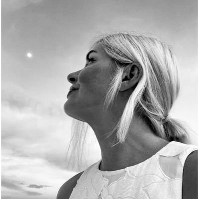 WilloughbyFanx's profile picture. Fan of @hollywills ✨