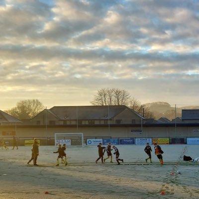 jonvize's profile picture. Father of Frank and Floss, Husband of Nicola ,Joiner of Wood, Junior Coach at Buxton FC, average golfer and avid Coventry City supporter! #pusb