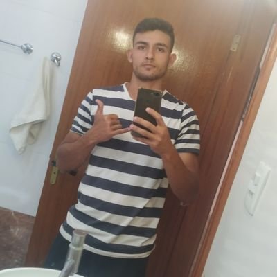 LeoPinheiro___'s profile picture. ....