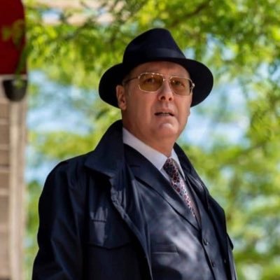 MarchandSo2's profile picture. "Se révolter pour le compte d'un peuple ignorant, revient à s'immoler par le feu pour éclairer le chemin à un aveugle !" disait un sage.