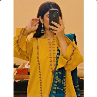 pikAachuu20's profile picture. life Tip: keep your expectations low...🐬🦋✨🌸