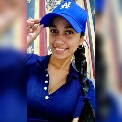 Cuban, Engineer, Dodgers & Bayern München fan.  A journey of a thousand miles begins with one step🌎🐍💖🐶👩🏽‍💻💻⚽⚾ #PatriayLibertad #CubaEsUnaDictadura