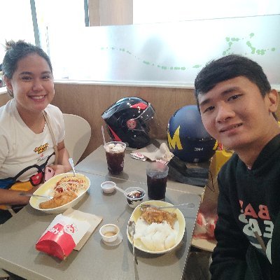 renzkun23's profile picture. 