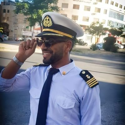 • فلا الهوامش تليقُ بنا ولا أنصاف الأشياء تعنينا .