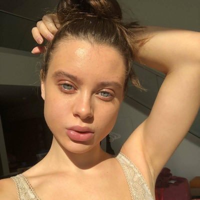 BarbaraJLow1's profile picture. 