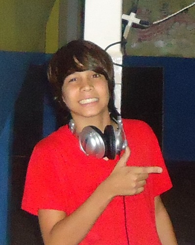 Quer mim conhecer melhor ? Follow - me