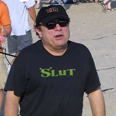 hangloose15's profile picture. 