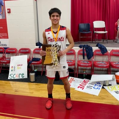 JoeHazelwood19's profile picture. 6ft Senior Point Guard @ Calumet Christian School. 21/22 State champion!