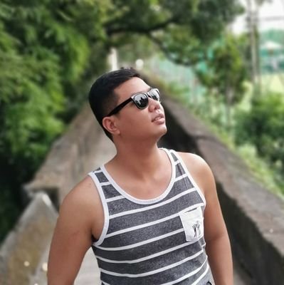 MMCaysip's profile picture. Cooking, singing, eating, reading, ice cream, beers 🍺, writing, stars, sunset, sunrise, beach, talk.