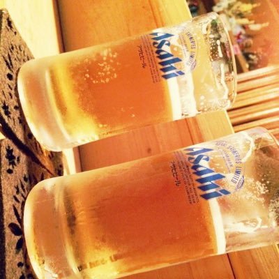 Tamachan_cod's profile picture. 玉裏筋衛門🚬 酒しか信じない、お酒好き、ギャンブル好き、タバコ好きのクズです。一応三児のパパしてます😂codm iPhone 4本指勢。たまにMPレジェ帯。